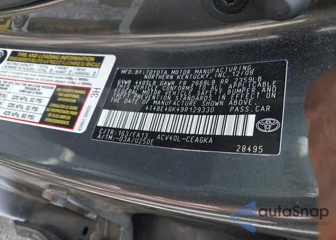 2009 Toyota Camry Xle z USA, uszkodzony, nr VIN 4T4BE46K49R129330